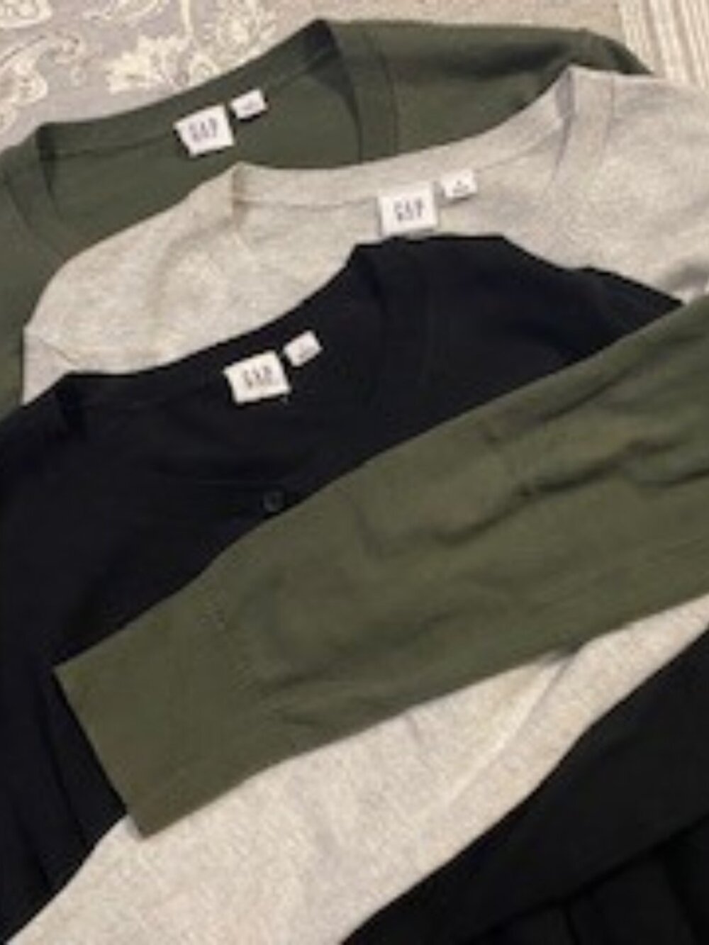 GAP - classic cardigan sweaters (3)